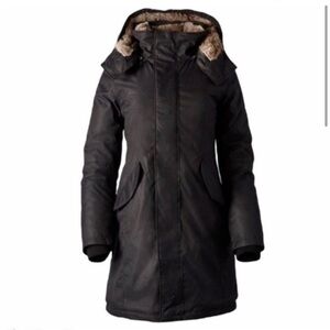 Aritzia Babaton Black Oskar Parka